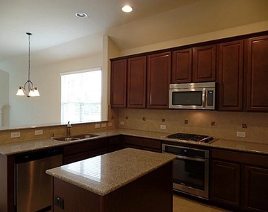 1304 Poplar - Photo Thumbnail 1