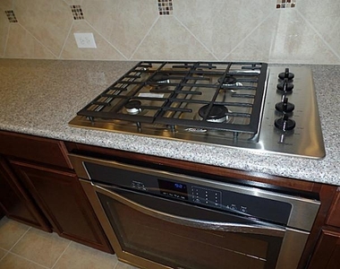 1304 Poplar - Photo Thumbnail 10