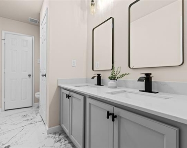 3028 Casa Bella Drive - Photo Thumbnail 17