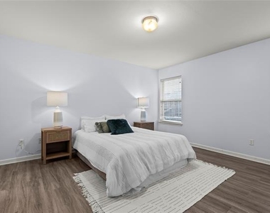 3028 Casa Bella Drive - Photo Thumbnail 14