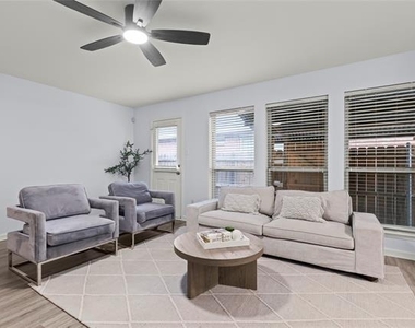 3028 Casa Bella Drive - Photo Thumbnail 3
