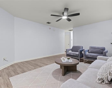 3028 Casa Bella Drive - Photo Thumbnail 1