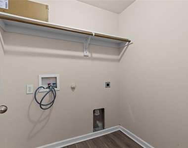 3028 Casa Bella Drive - Photo Thumbnail 13