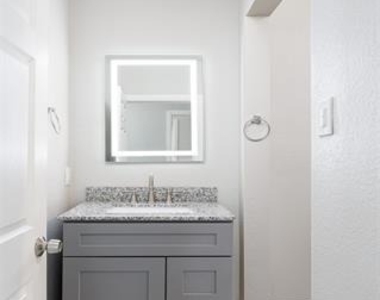 5702 Ellsworth Avenue - Photo Thumbnail 16