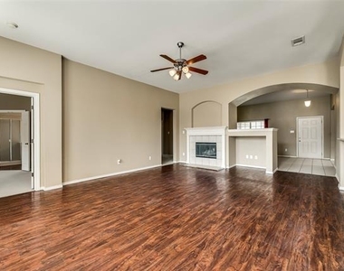 3209 Bloomfield Trail - Photo Thumbnail 12