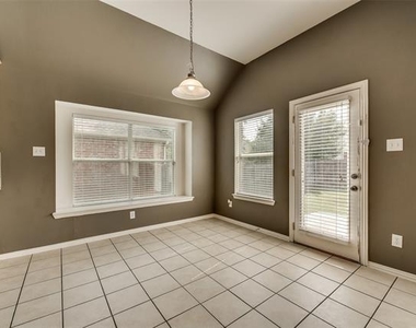 3209 Bloomfield Trail - Photo Thumbnail 11