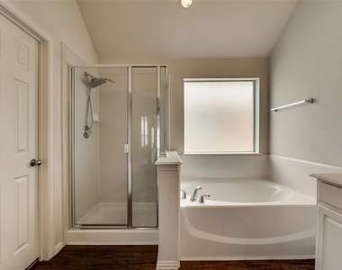 3209 Bloomfield Trail - Photo Thumbnail 19