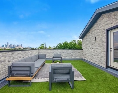 430 E 8th - Photo Thumbnail 24