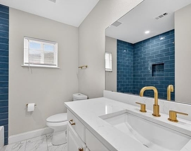 3513 Sheridon Drive - Photo Thumbnail 28