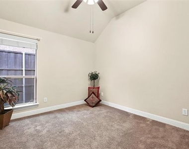 9670 Lance Drive - Photo Thumbnail 11