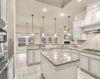 9670 Lance Drive - Photo Thumbnail 13