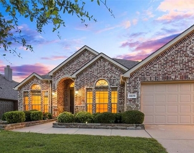 9670 Lance Drive - Photo Thumbnail 4