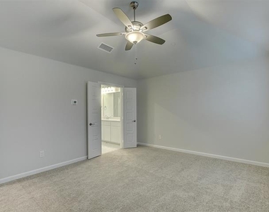 1946 Sweetwater Lane - Photo Thumbnail 12