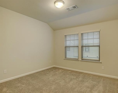 1946 Sweetwater Lane - Photo Thumbnail 19
