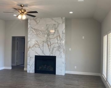 2814 18th Street W - Photo Thumbnail 6