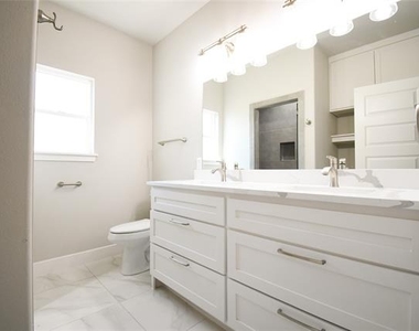 2814 18th Street W - Photo Thumbnail 24