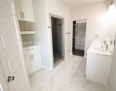 2814 18th Street W - Photo Thumbnail 12