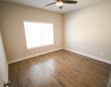 2814 18th Street W - Photo Thumbnail 16