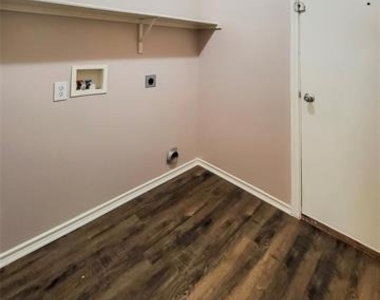 709 Granite Ridge Drive - Photo Thumbnail 10