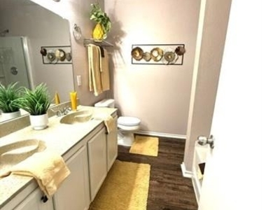709 Granite Ridge Drive - Photo Thumbnail 13