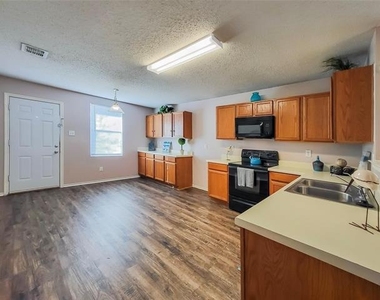 709 Granite Ridge Drive - Photo Thumbnail 6
