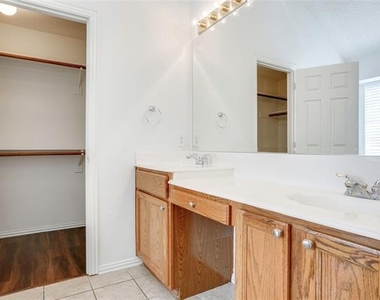 8611 Ironwood Drive - Photo Thumbnail 19