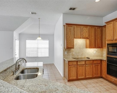 8611 Ironwood Drive - Photo Thumbnail 9