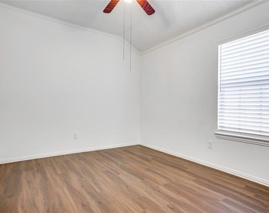 8611 Ironwood Drive - Photo Thumbnail 23