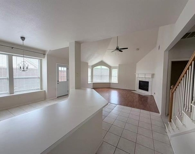 8240 Spring Ridge Drive - Photo Thumbnail 6