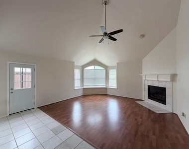 8240 Spring Ridge Drive - Photo Thumbnail 2