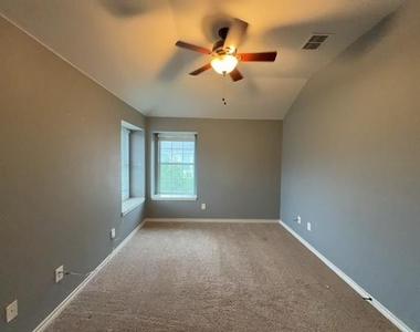 12614 Oceanside Drive - Photo Thumbnail 15