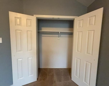 12614 Oceanside Drive - Photo Thumbnail 16