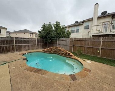 12614 Oceanside Drive - Photo Thumbnail 24