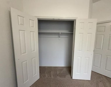 12614 Oceanside Drive - Photo Thumbnail 22