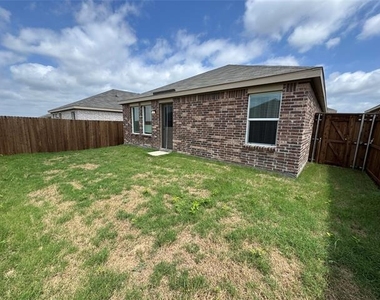 3057 Ashbrook Lane - Photo Thumbnail 16