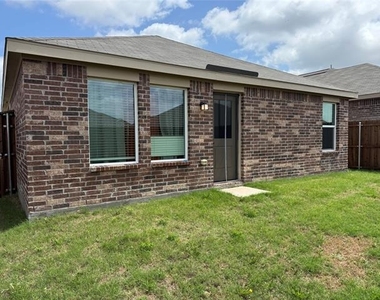 3057 Ashbrook Lane - Photo Thumbnail 15