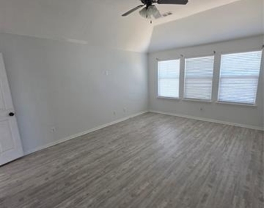 1320 Wheatear Drive - Photo Thumbnail 26