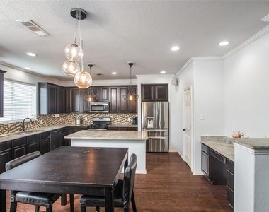 1320 Wheatear Drive - Photo Thumbnail 11