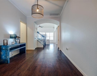 1320 Wheatear Drive - Photo Thumbnail 7