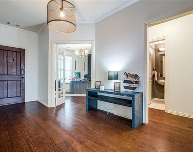 1320 Wheatear Drive - Photo Thumbnail 5