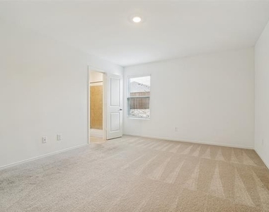 1345 Cider Street - Photo Thumbnail 7
