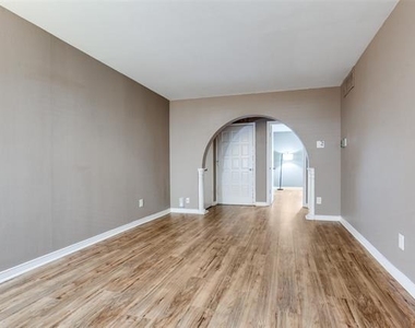 15926 Stillwood Street - Photo Thumbnail 3