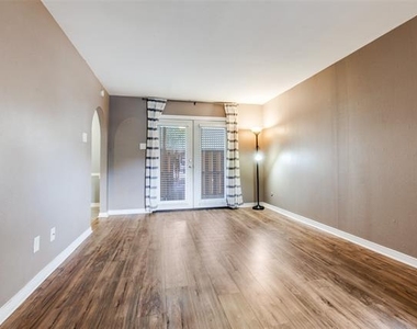 15926 Stillwood Street - Photo Thumbnail 2