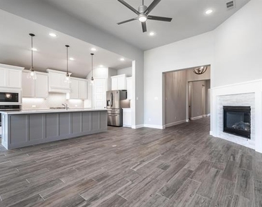 2933 Saltwood Court - Photo Thumbnail 11