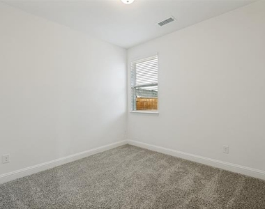 1412 Grove Pond Road - Photo Thumbnail 16