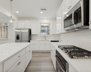 1412 Grove Pond Road - Photo Thumbnail 7