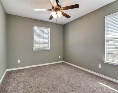 3094 Maverick Drive - Photo Thumbnail 33