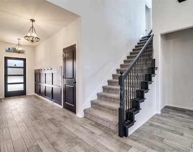 3094 Maverick Drive - Photo Thumbnail 3