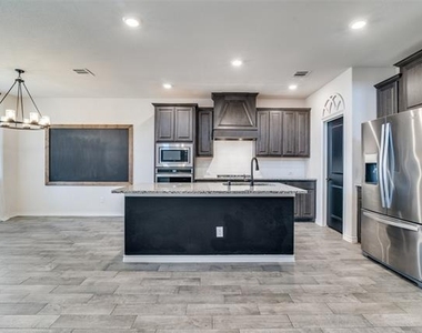 3094 Maverick Drive - Photo Thumbnail 10