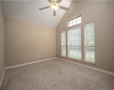 3104 Glen Canyon Drive - Photo Thumbnail 1